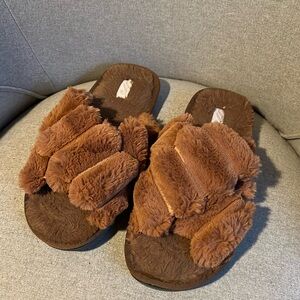 Bearpaw Slide on Slippers